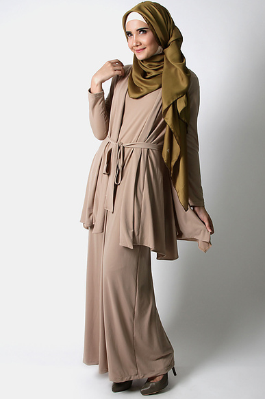 PASHMINA-satin-gold-zaskia-sungkar