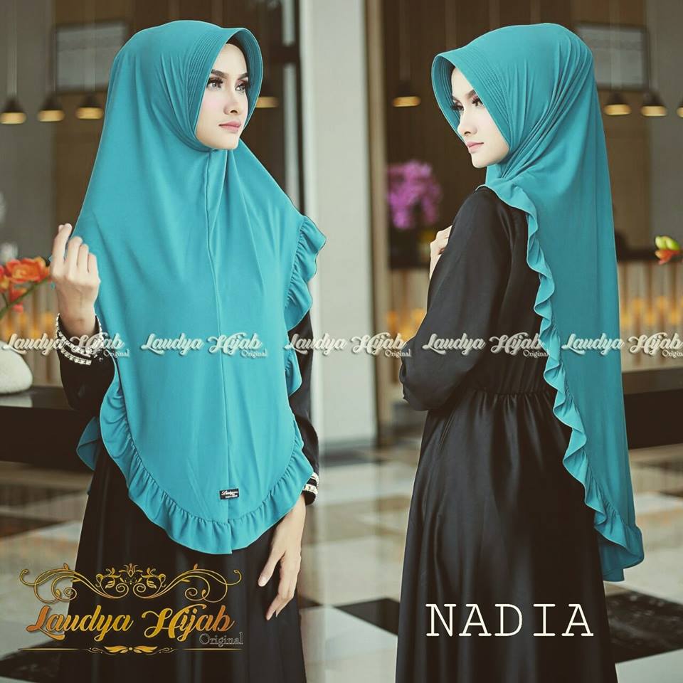 Nadia Khimar Jersey Super Pet Antem by Laudya Hijab