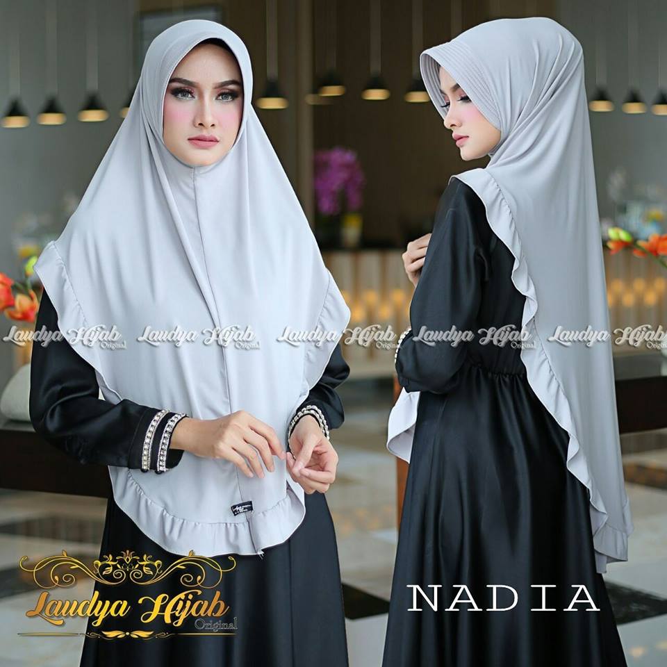 Nadia Khimar Jersey Super Pet Antem by Laudya Hijab